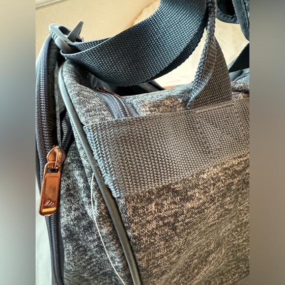 Adidas Gym Duffle Bag - Loved On - Picture 11 of 11